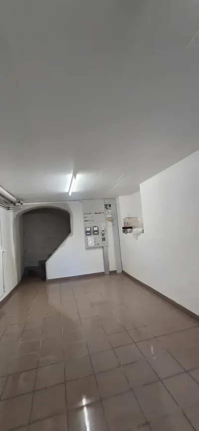Local technique rendu propre et rangé au départ de l'équipe Thermalp, chantier de Loveresse
